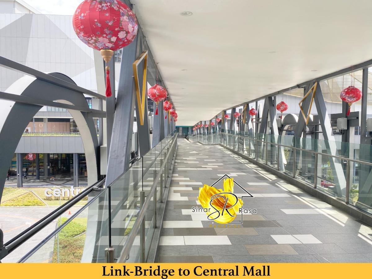 Sinar Rasa Homestay At I-Soho, I-City Shah Alam Buitenkant foto Link-Bridge to Central Mall